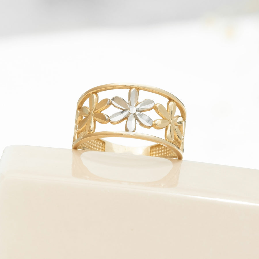 Daisy Flower Ring  Gold Material