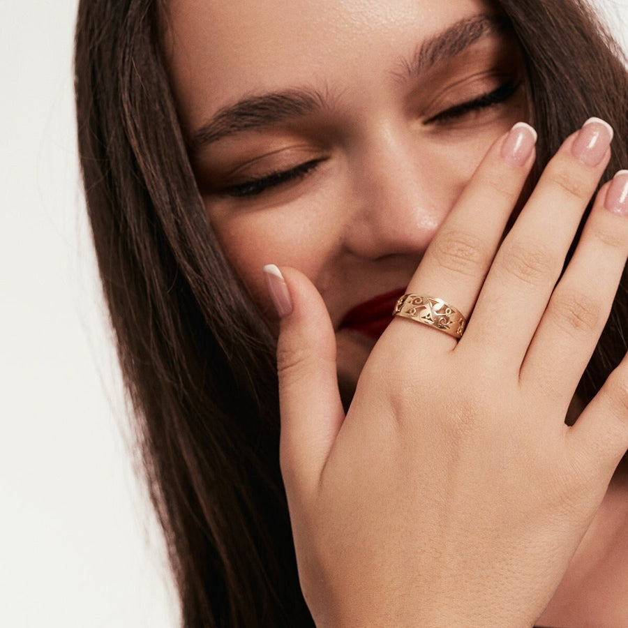 Flower Band Ring Gold Material